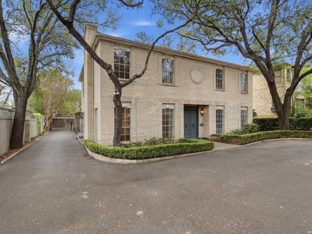 484 E Olmos Dr, Olmos Park, TX 78212 | MLS #1964
