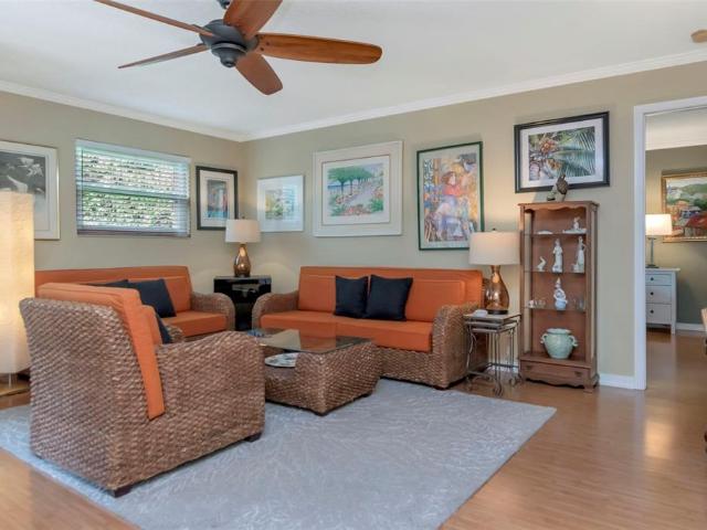 484 Santa Cruz Pl NE, Unit H, St. Petersburg, FL 33703 | MLS #TB8492