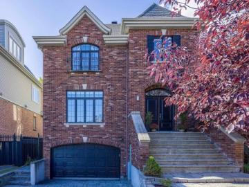 Sainte-Dorothée, Laval - Parking, Air conditioning