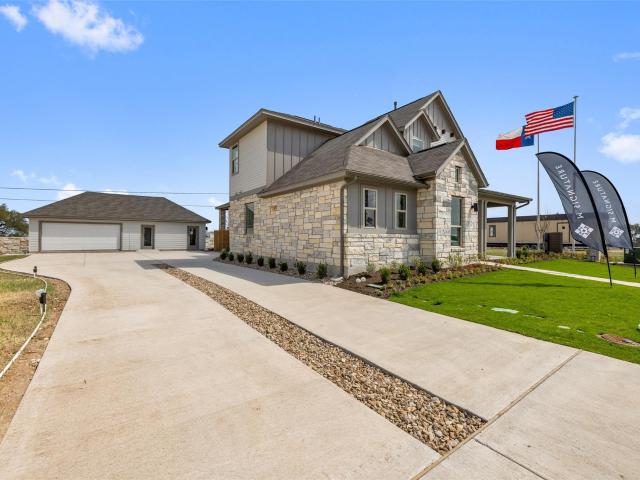 484 Treadwell Ln