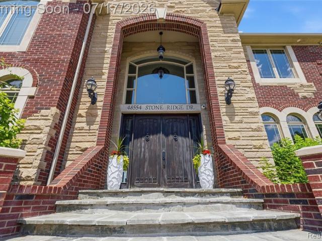 48554 stoneridge drive