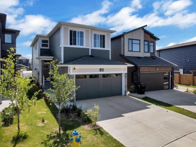 4855 Hawthorn Bend Sw, Edmonton, AB, T6X 3A9 house for sale | Listing ID E4506 | Royal LePage