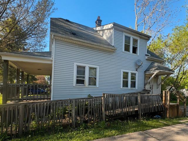 4858 N 54th St