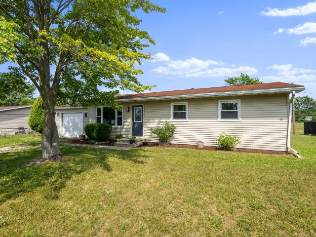 4851 Clover Ln, Michigan City, IN 46360 | MLS #824002