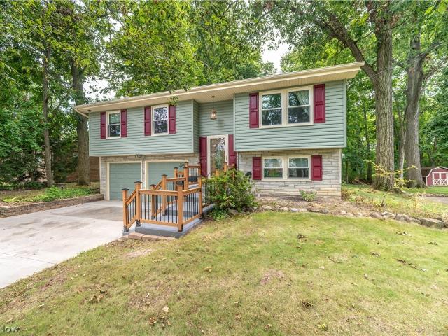 4851 Woodridge Drive