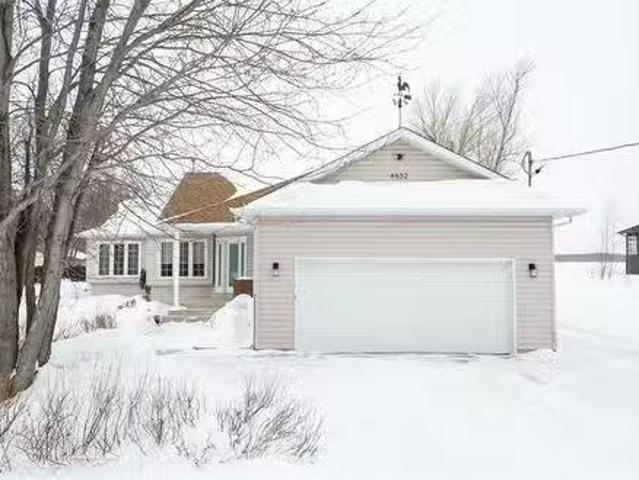 4852 Rebeck Rd, St Clements, MB, R1C 0C7 Luxury House for sa.