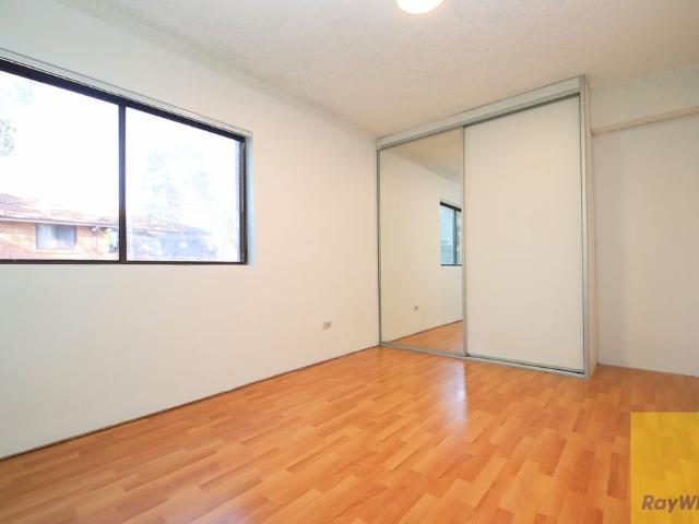 4/85 Cairds Avenue