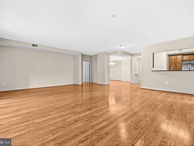 485 Harbor Side Street # 206