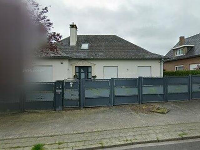 485 m2 apartment for rent in Dilbeek