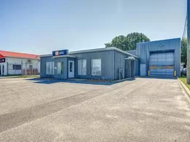 485 Rue Bertrand, Trois Rivières, QC, G8T 5Y4 commercial for.