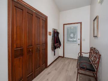 485 w packer avenue