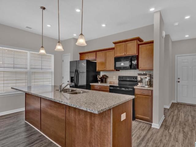 4868 Mae Beth Circle