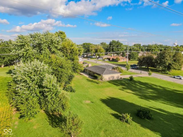 4860 Woodcrest Drive