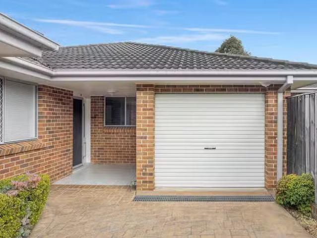 4/86 Kingswood Road, Engadine, NSW 2233