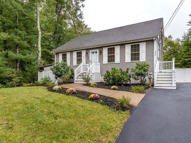 486 South St, Holbrook, MA 02343