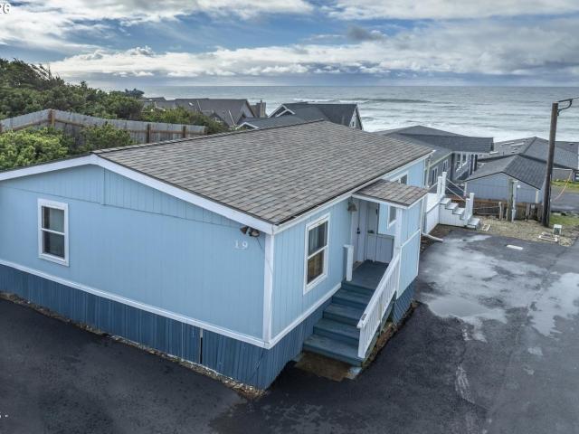 4875 n highway 101 # 19