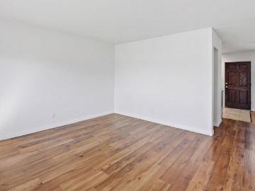 4875 Cole St 69