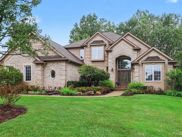 4875 Green Meadow Lane