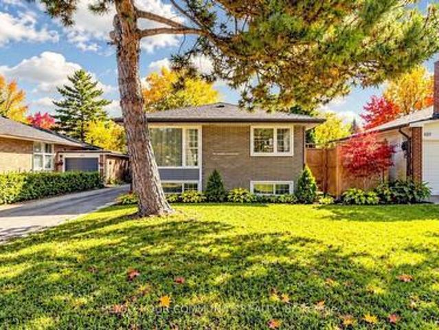 487 Hounslow Avenue, Toronto, ON, M2R 1J1 house for sale | Listing ID C13880 | Royal LePage