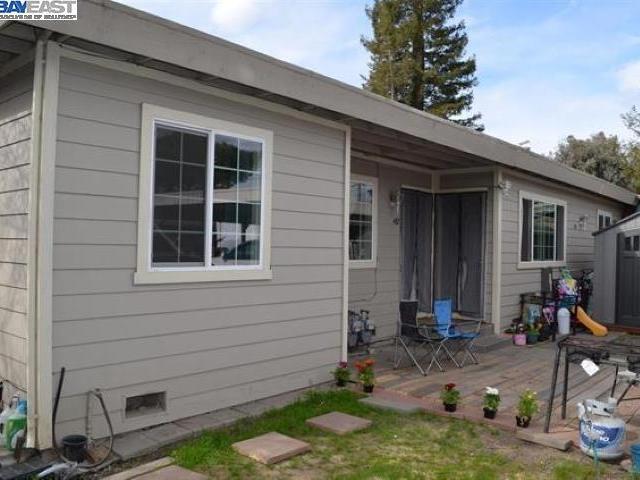 487 Hearn Ave