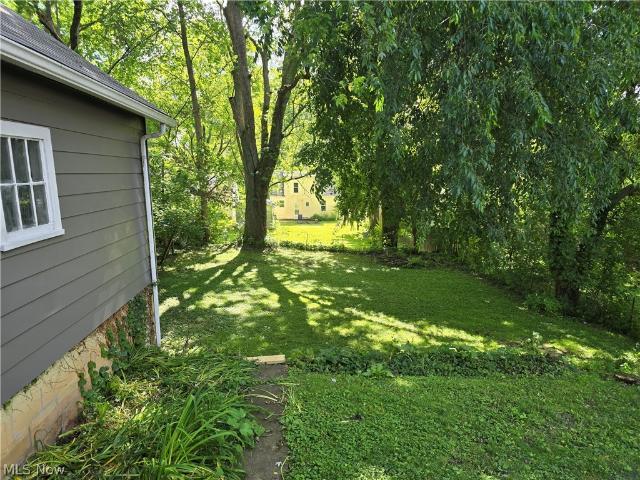 487 Woodland Avenue