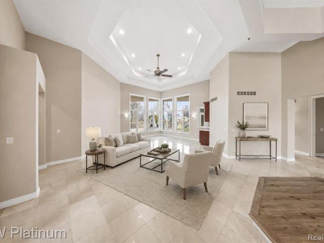 48877 Point Lakeview Drive