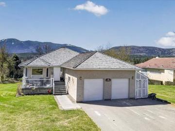 4882 Glen Eagle Drive, Fairmont Hot Springs, BC, V0B 1L1 house for sale | Listing ID 10384 | Royal LePage