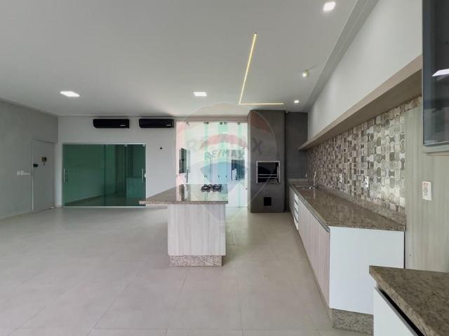 488 Área Útil Casa de Condomínio Alugar, 4 Dormitórios localizado em Avenida Rio Madeira, 6739 Condomínio Jequitibá Nova Esperança, Porto Velho, Rondônia, 76822340 | Brasil
