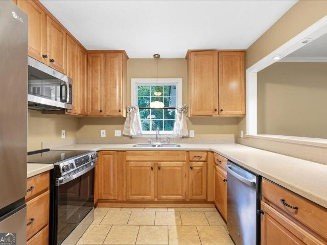 4895 Guerry Drive
