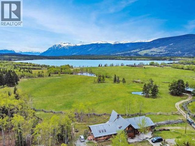 4899 Mcghee Road, Williams Lake, BC, V0L 1V0 house for sale | Listing ID R3095 | Royal LePage