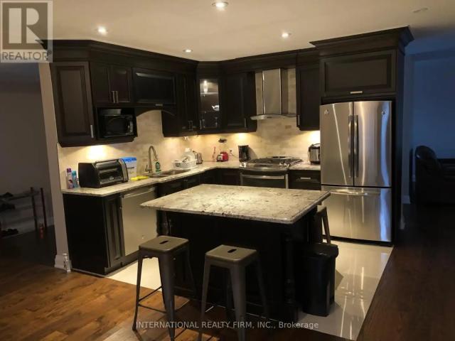 489 KEMP ROAD W