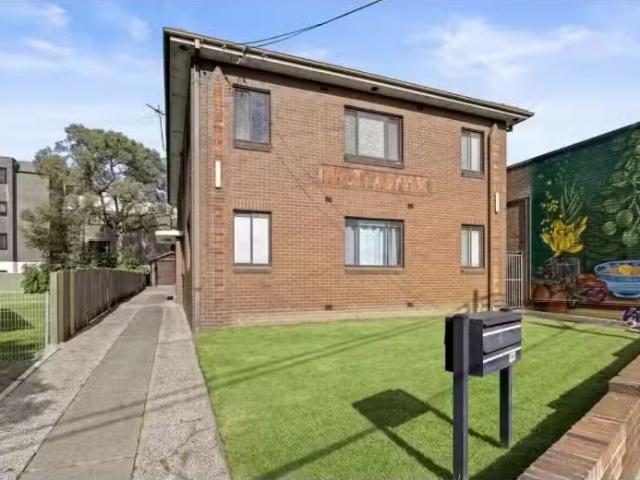 4/89 The Crescent, Homebush West Apartment for rent Listed by.