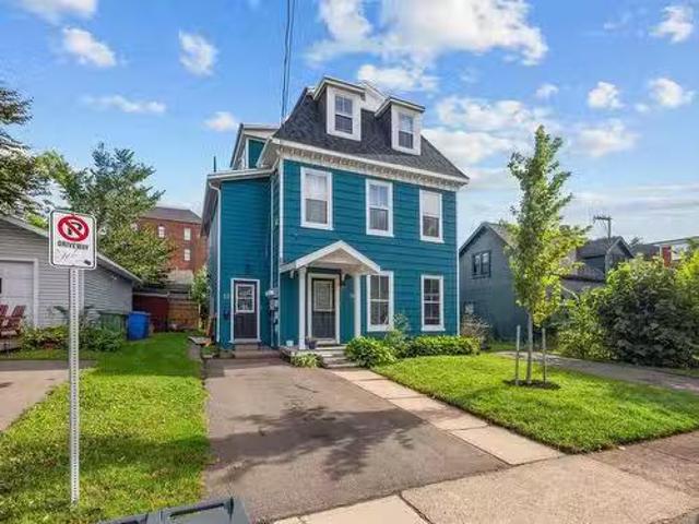 48 52 Hillsborough Street, Charlottetown, PE, C1A 4W1 house.