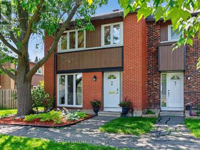 48 1900 Marquis Avenue, Ottawa, ON, K1J 8J2 townhouse for sale | Listing ID X13548 | Royal LePage