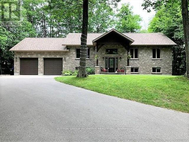 48 Tall Pines Drive, Tiny, ON, L9M 0H4 house for sale | Listing ID S12941 | Royal LePage