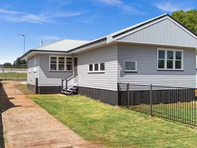 48 Weetwood Street, Newtown, QLD 4350