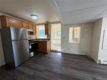 48 West St, Unit 2, Warwick, NY 10990 | MLS #1004