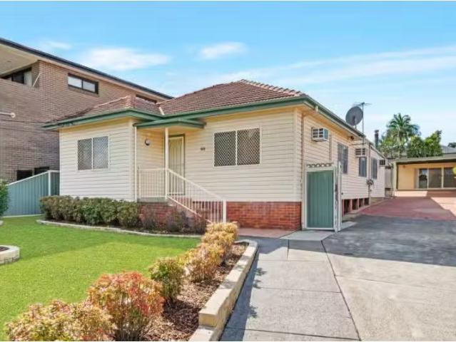 48 Bonds Road, ROSELANDS House for rent Listed by Natasha Zgu.