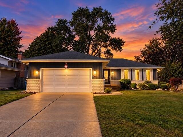 48 Briarwood Dr, Schererville, IN 46375