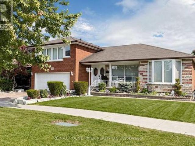 48 Chillery Avenue, Toronto, ON, M1K 4S9 house for sale | Listing ID E13847 | Royal LePage