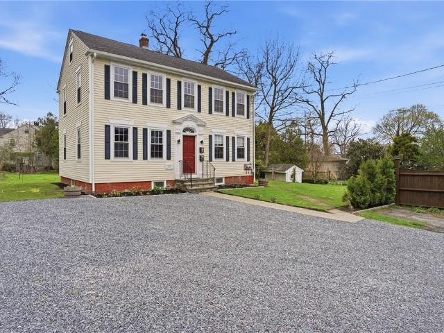 48 Constitution Street 1