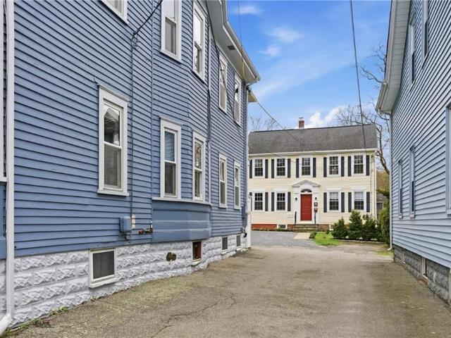 48 Constitution Street 2