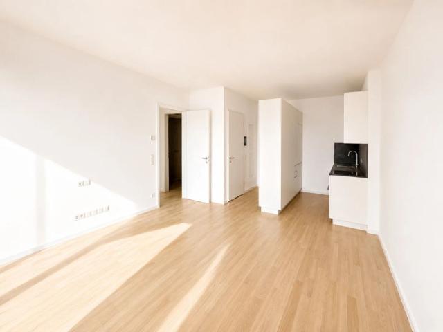 48. Etage inkl. 16m2 Loggia: DC2 Tower Fitnessraum inklusive