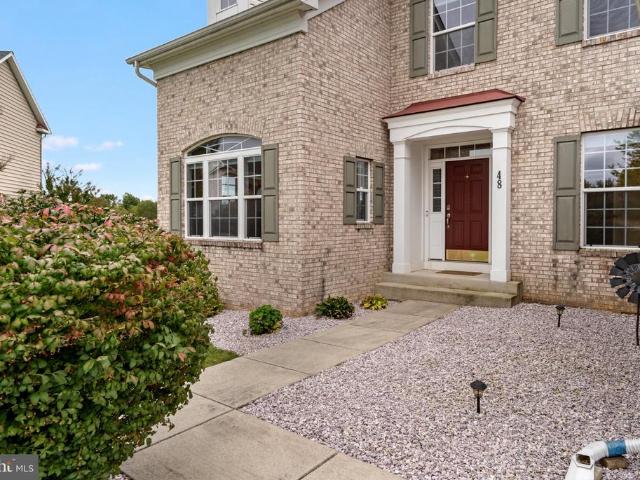 48 Field Crest Court
