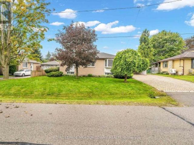 48 Garside Avenue, Whitby, ON, L1M 1A7 house for sale | Listing ID E13767 | Royal LePage