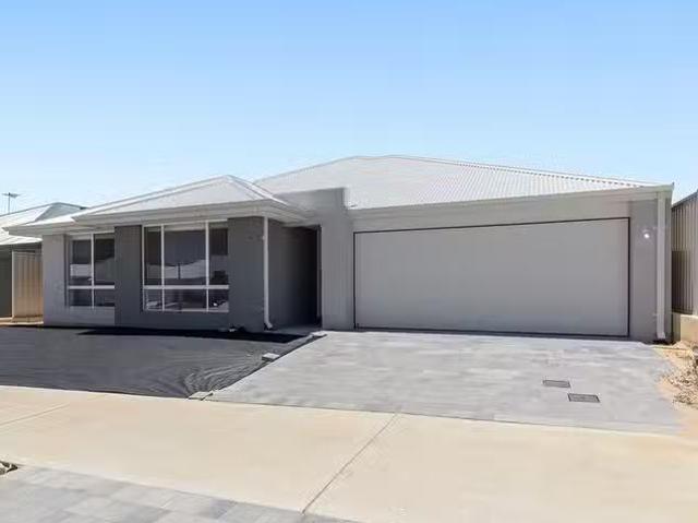 48 Golden Bay Drive, Golden Bay, WA 6174
