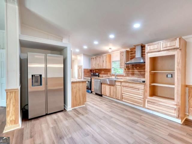 48 Green Trail