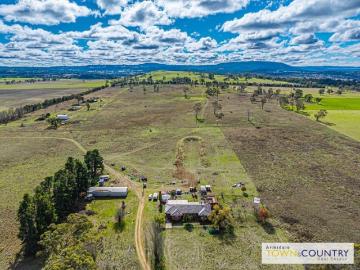 48 Hitchcock Lane, Armidale