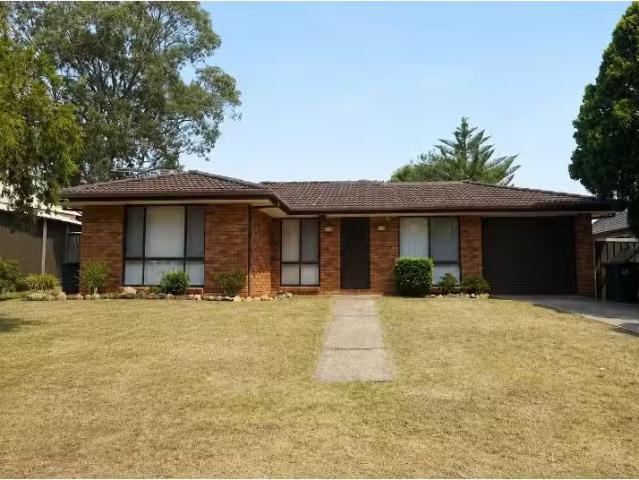 48 Ironside Ave, ST HELENS PARK House for rent Listed by Leya.