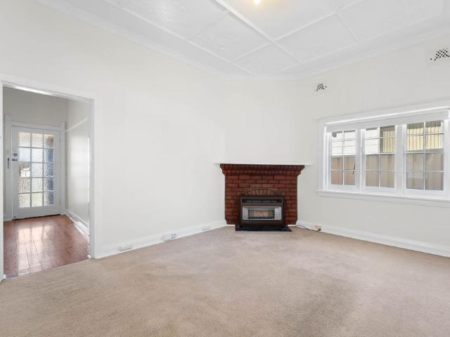 48 Lansdowne Street